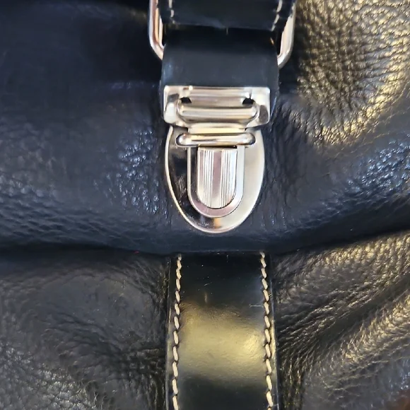 Roots Black Leather Backpack - Picture 10 of 15